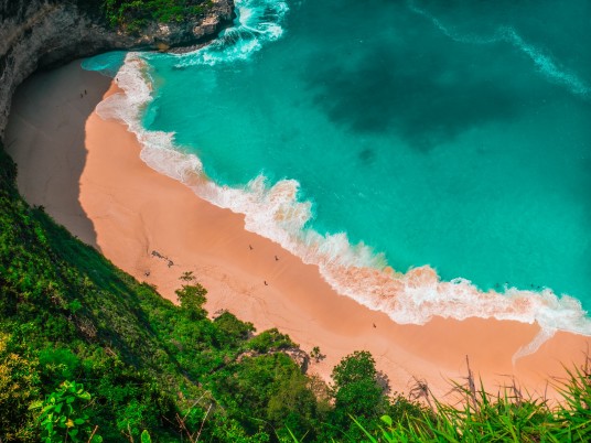 Pacific Islands: the paradises ruined by 'Overtourism'