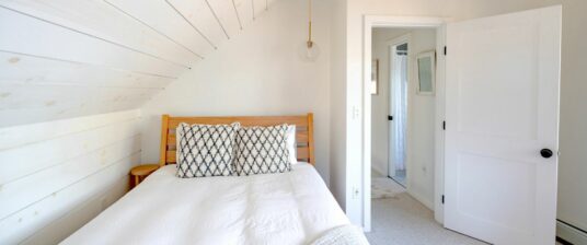 how to attract eco conscious guests