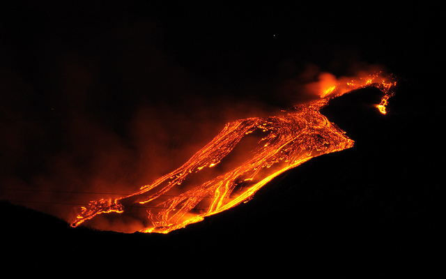 Etna Eruption Jan 12 2011