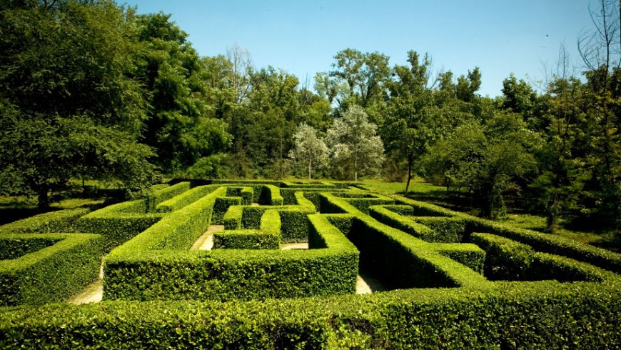 Il labirinto del Parco della Preistoria di Cremona, via parcodellapreistoria.it