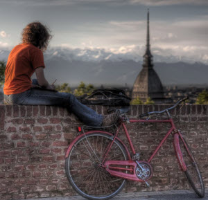 Biking in Turin by Andrea Mucelli via Flickr