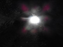 Luce e buio dalla grotta dei pipistelli, Etna