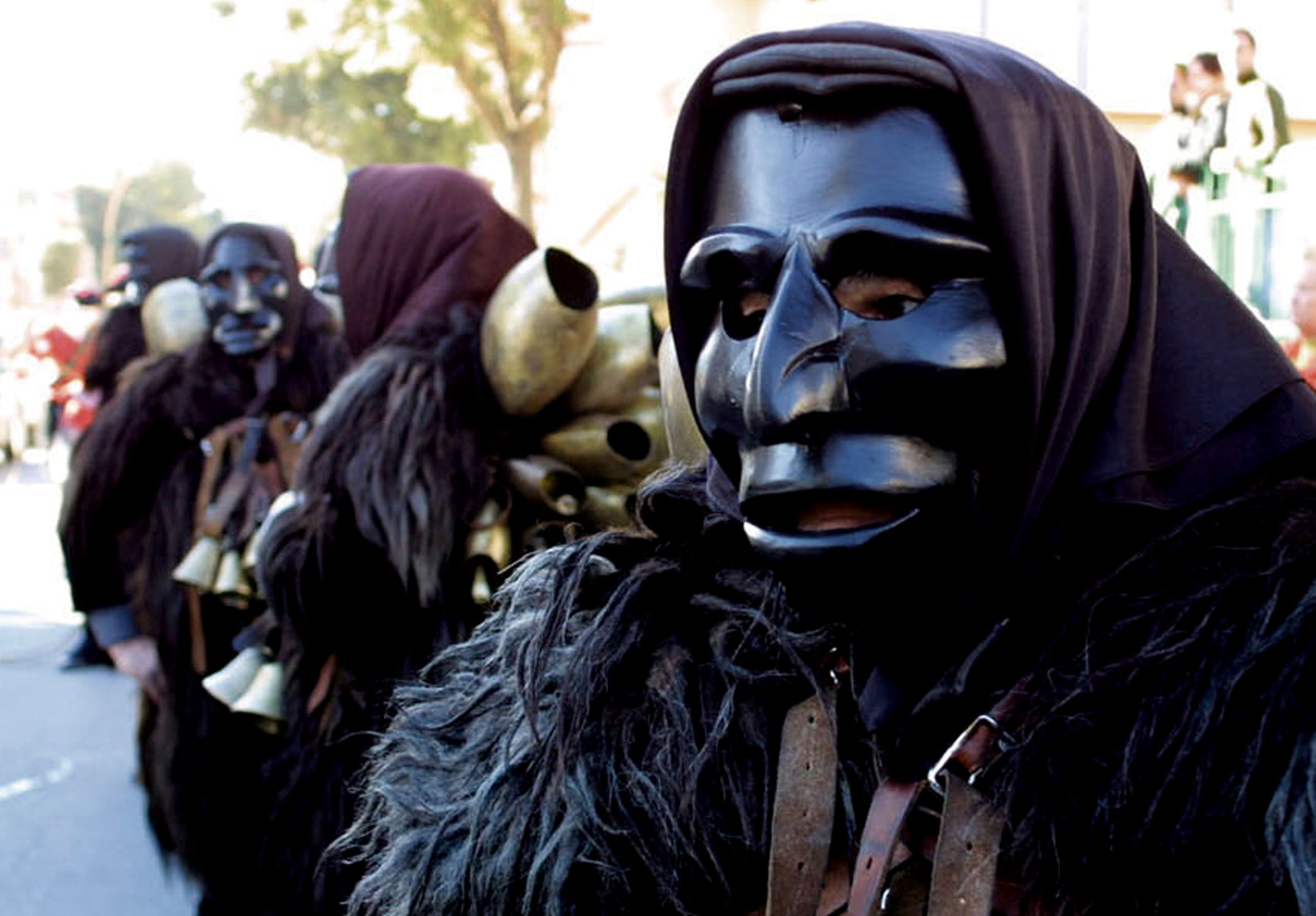 Maschera nera tipica del Carnevale di Mamoiada, Sardegna