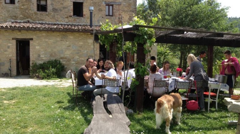 Tribewanted Monestevole, vacanza in fattoria in Umbria