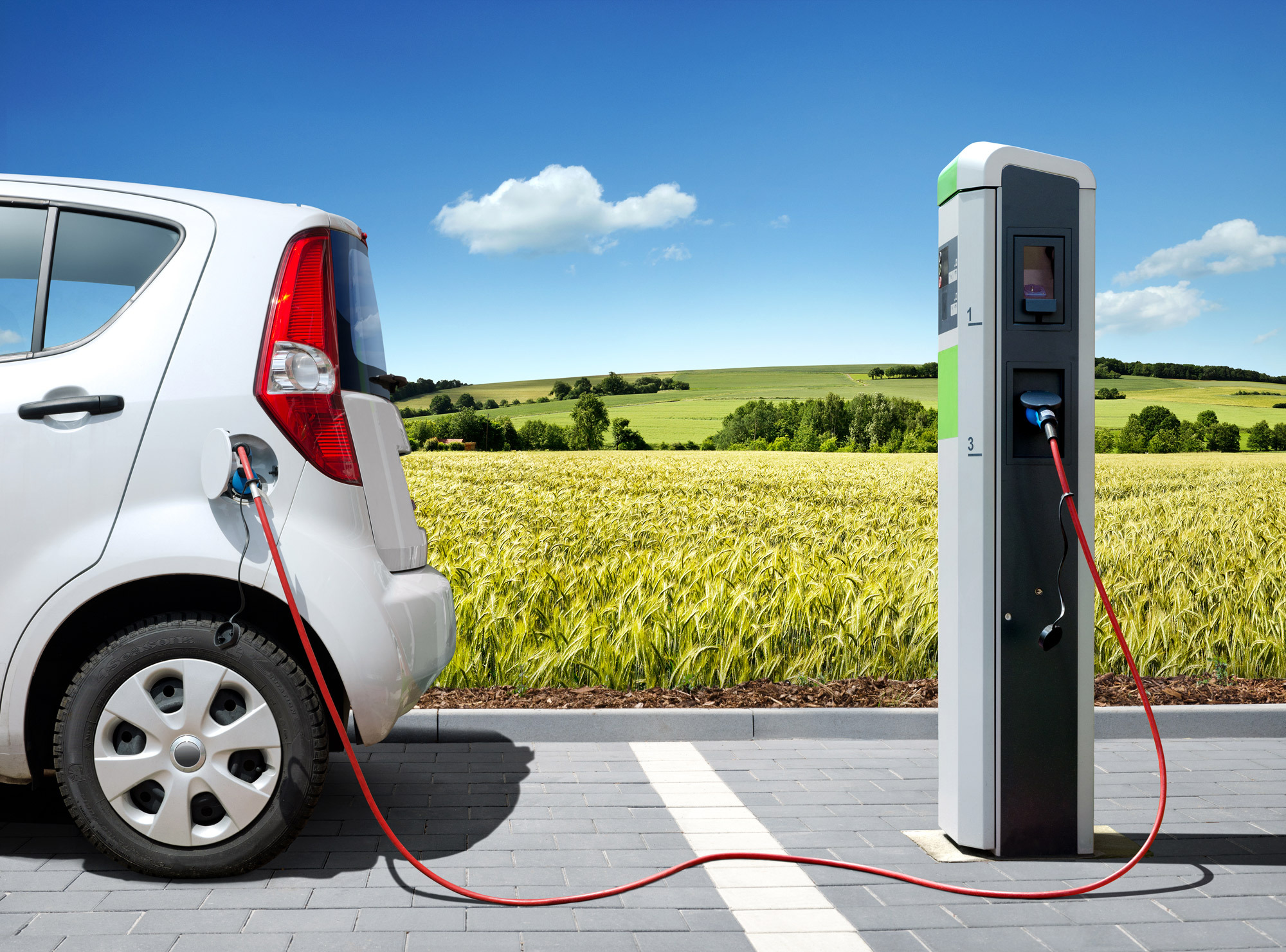Within 2025 electric cars only - the suistainable strategy comes from Holland