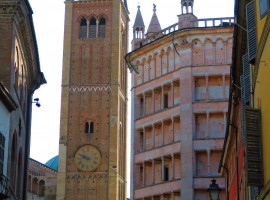 Parma, campanile del Duomo e Battistero