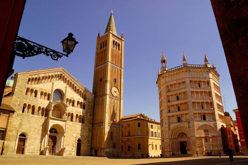 Parma, Piazza Duomo