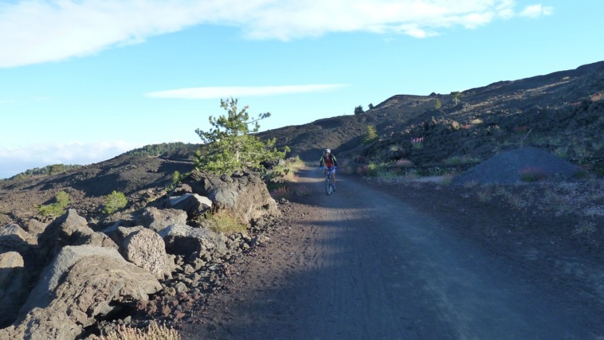 La Pista Automontata, il giro dell'Etna in mountain bike