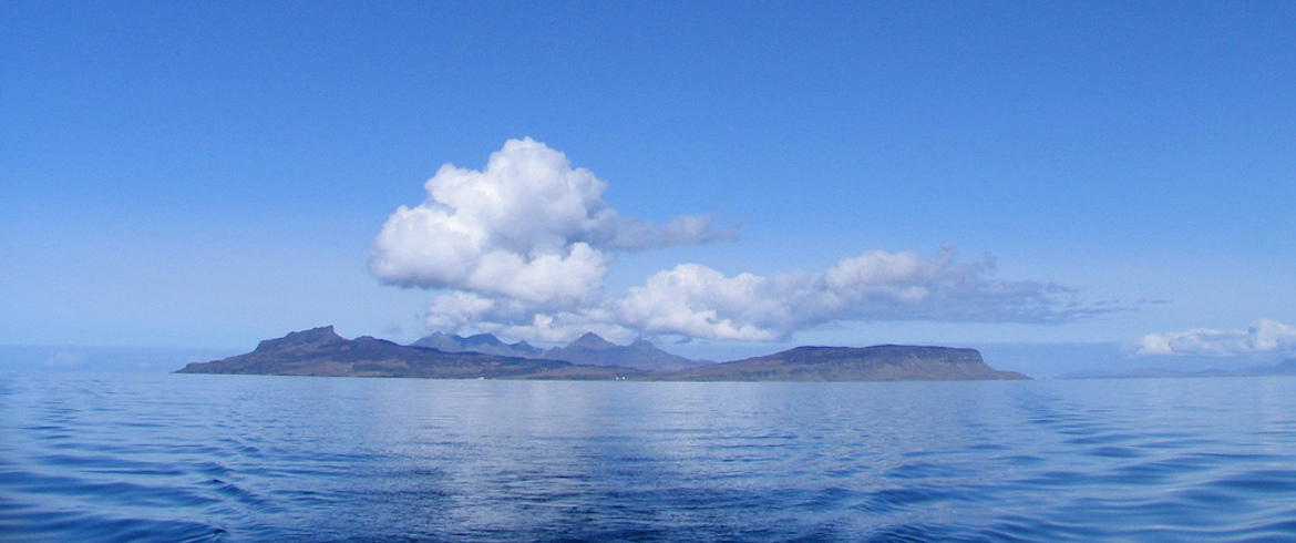 isola di Eigg vista dal mare