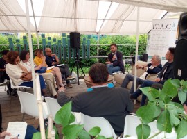 Adotta un Turista - tavola rotonda durante il Festival del Turismo Responsabile ITACA' alle Serre dei Giardini Margherita (Bologna)