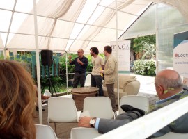 Adotta un Turista - premiazione durante il Festival del Turismo Responsabile ITACA' alle Serre dei Giardini Margherita (Bologna)