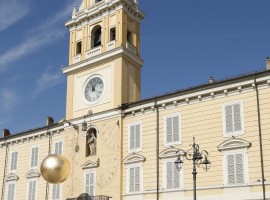 Parma, Palazzo del Governatore, installazione di Ippolito Zorio