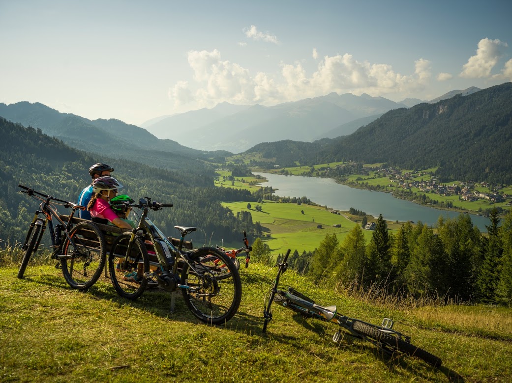 On mountain bike around Lake Weissensee, Austria, Carinthiaa