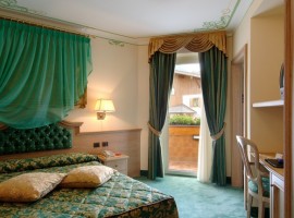 Stanze curate nel minimo dettaglio all’Hotel Alle Alpi Beauty e Relax