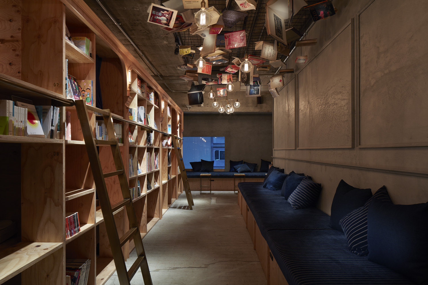 Ostello a Tokyo dove dormire tra i libri