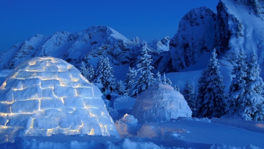 Un’esperienza sulla neve con notte in igloo
