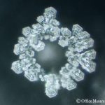 cristallo di ghiaccio al microscopio di lourdes
