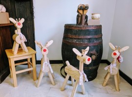 piccole renne in legno come souvenir