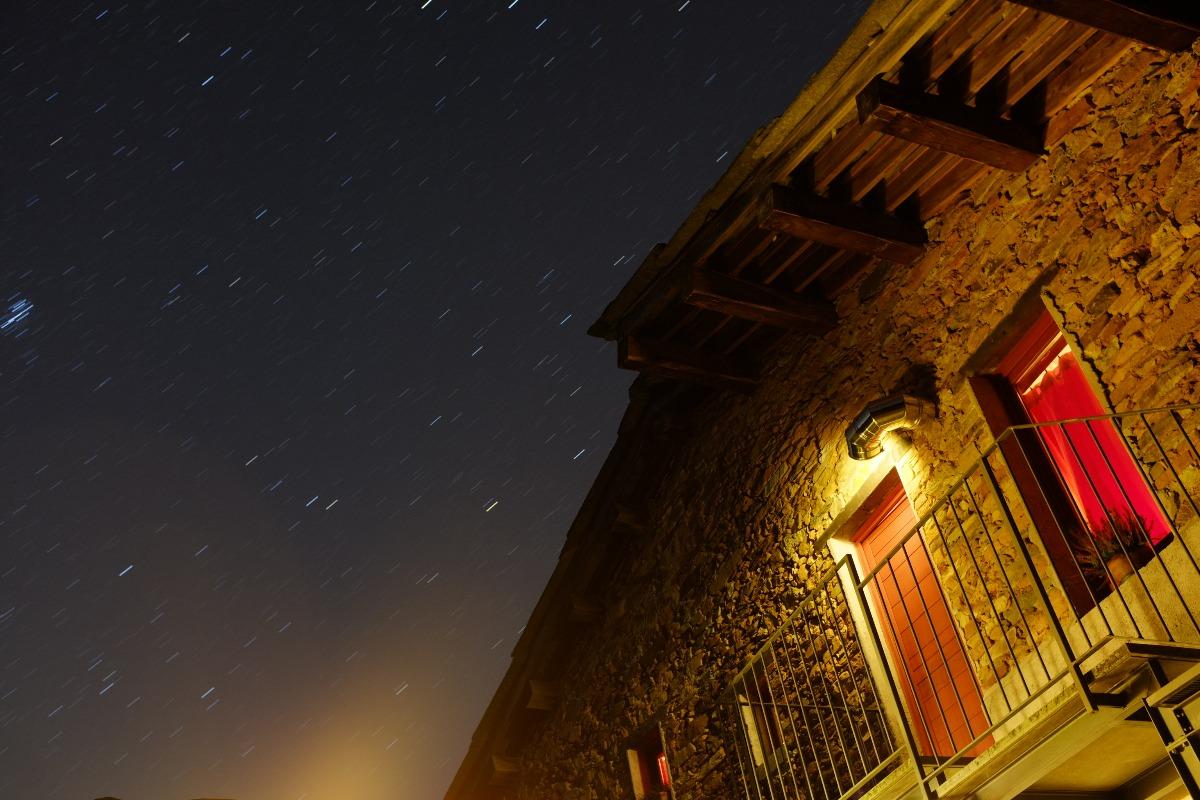 The starry sky of the house in the woods, Casa Payer, in Piedmont 
