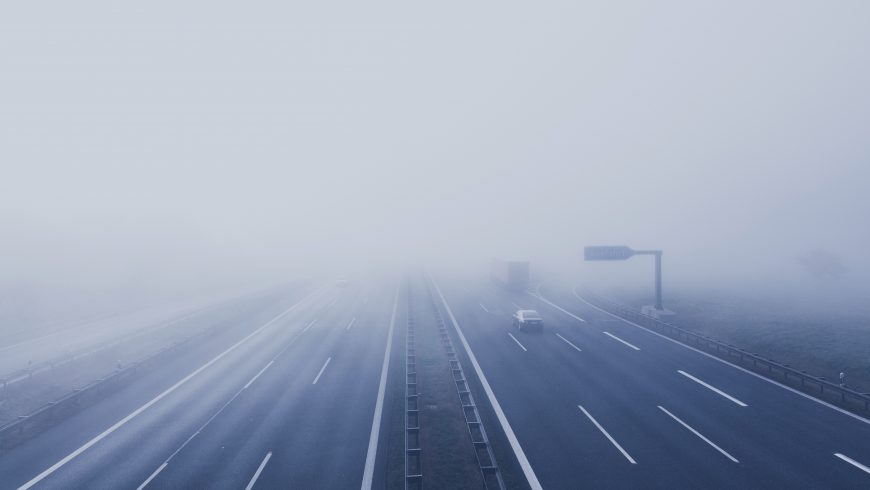 nebbia su autostrada