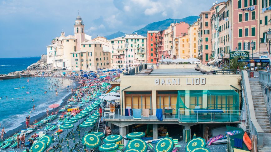 Camogli, Liguria, itinerario a piedi sul mare