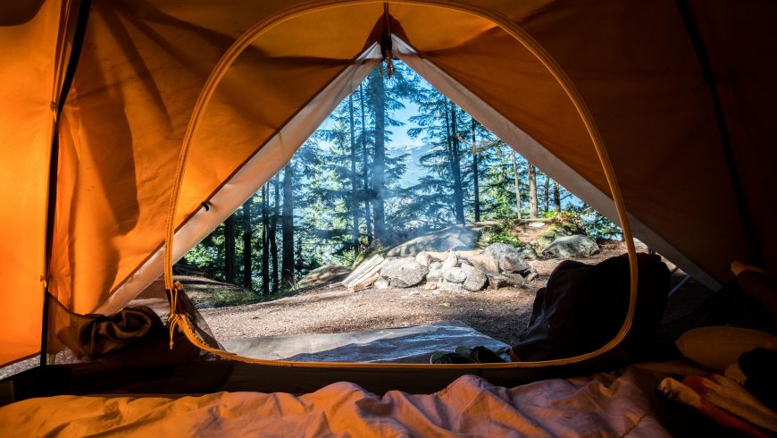 eco-camping tenda nel bosco