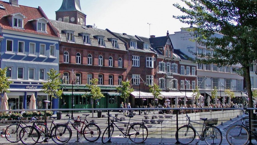 Aarhus: bar e biciclette