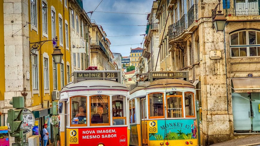 Tram 28 a Lisbona. Foto di pixabay.com