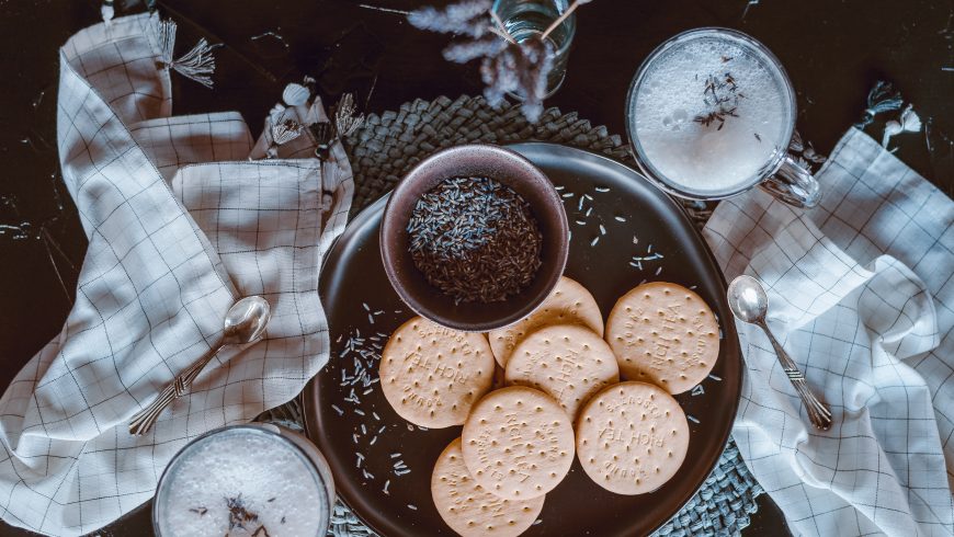 tovaglioli di stoffa, piatti e posate riutilizzabili, biscotti, cibo, 5 R rifiuti, zero waste