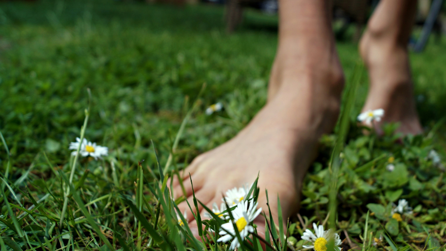 Il Barefooting è una nuova tendenza tra chi ama la natura