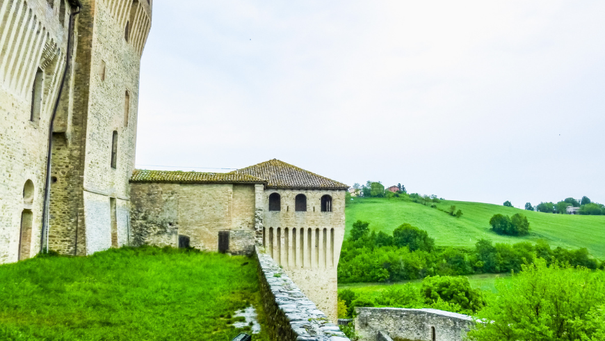 Le colline parmensi e il Castello di Torrechiara