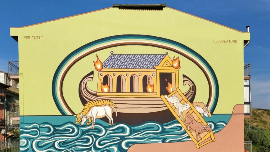 "Il Trittico della Speranza", murales nella frazione di Pioppo, immagine via Canva PRO