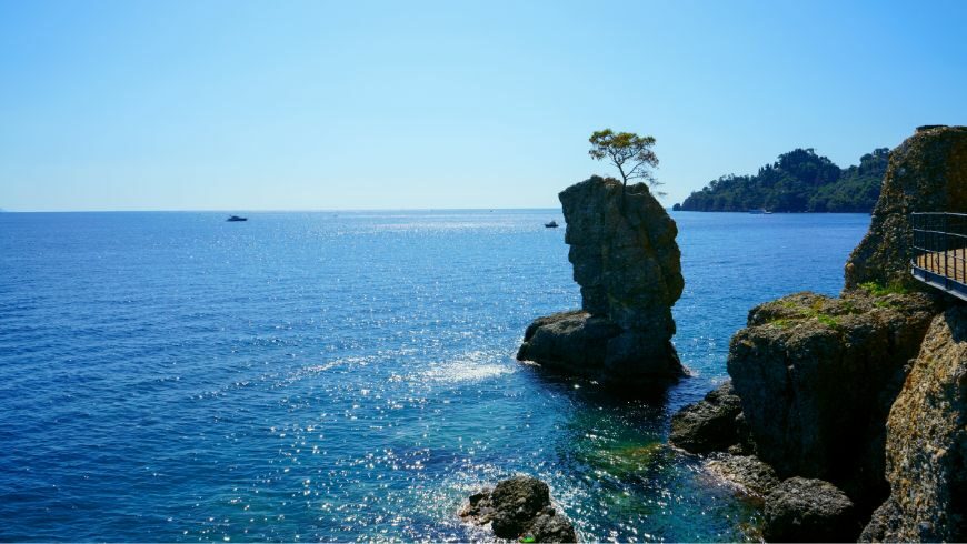 Vista tra mare e terra di Portofino