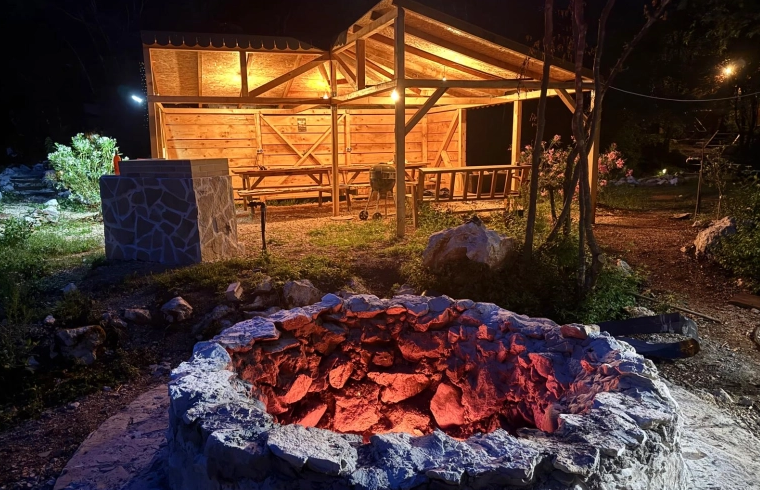 Ecolodge a Eco Forest Lodge – Rvaši (Montenegro)
