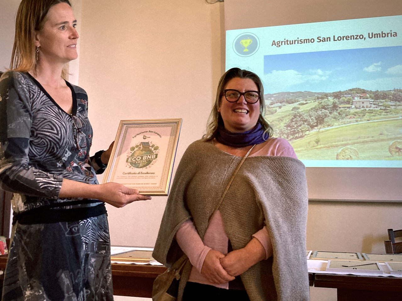 Monica Scagnelli, dell'Agriturismo San Lorenzo, premiata agli Ecobnb Awards