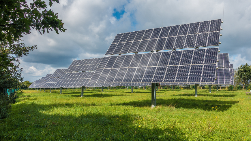 L'Italia cambia energia: meno gas, più rinnovabili