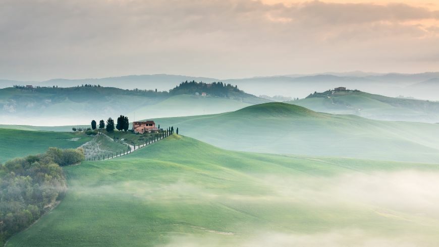 Alba sulle Crete Senesi