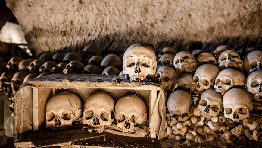 Cimitero delle Fontanelle, Napoli