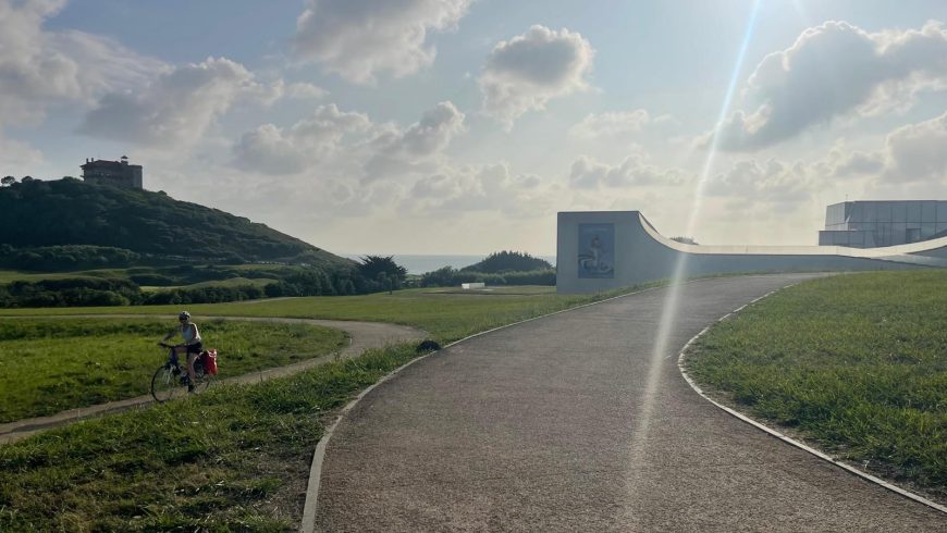 In bici elettrica lungo la costa, da Biarritz a Guéthary