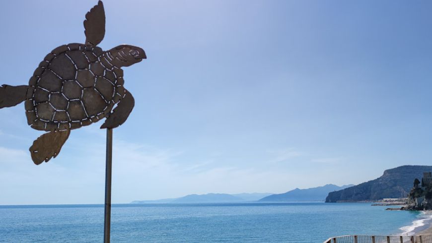 Trekking Passeggiata dei Cetacei a Finale Ligure, Liguria