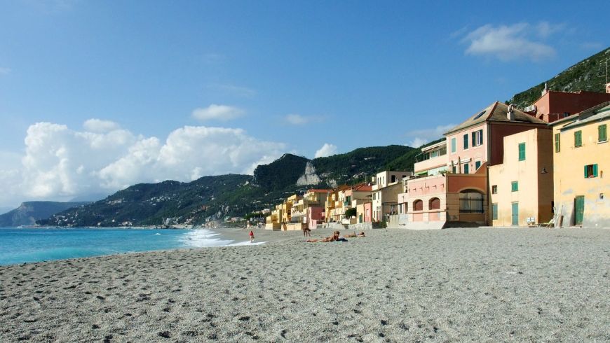 Spiaggia di Varigotti, Trekking Liguria