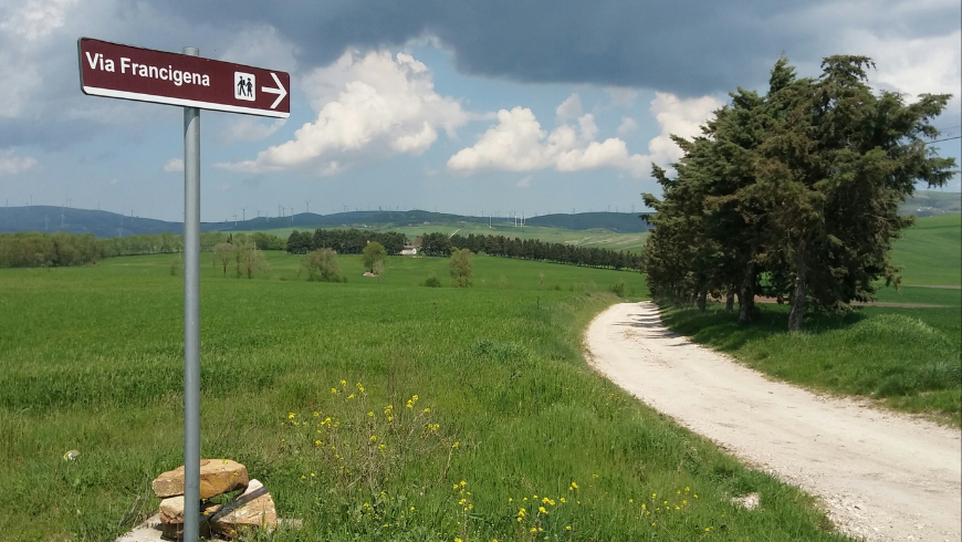 Via Francigena, bellissimo itinerario nel verde da percorrere a piedi