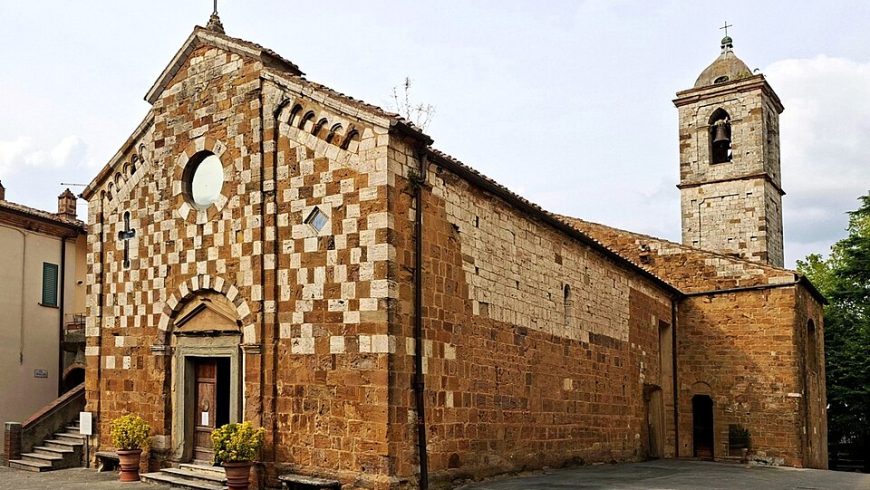 Facciata della chiesa dei santi Pietro e Andrea a Trequanda