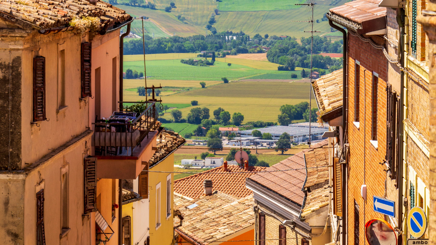 Tra i borghi del Conero c'è anche la Capitale della Fisarmonica: Castelfidardo