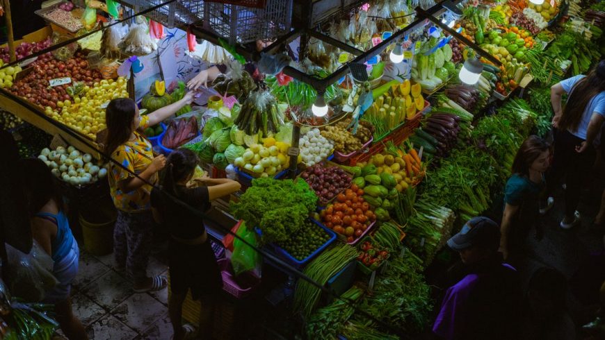 Mercato tipico in Asia, visto dall'alto