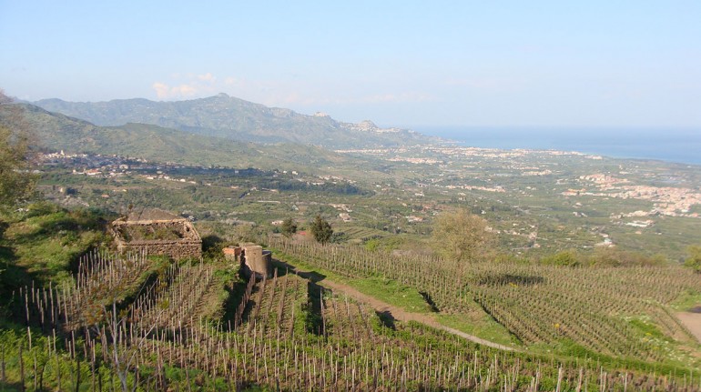 Eco Casa sull'Etna, farm camp in Sicily, on the Etna volcano