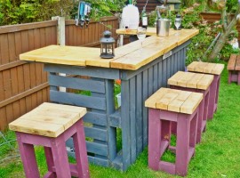 Bar and stools made of pallets