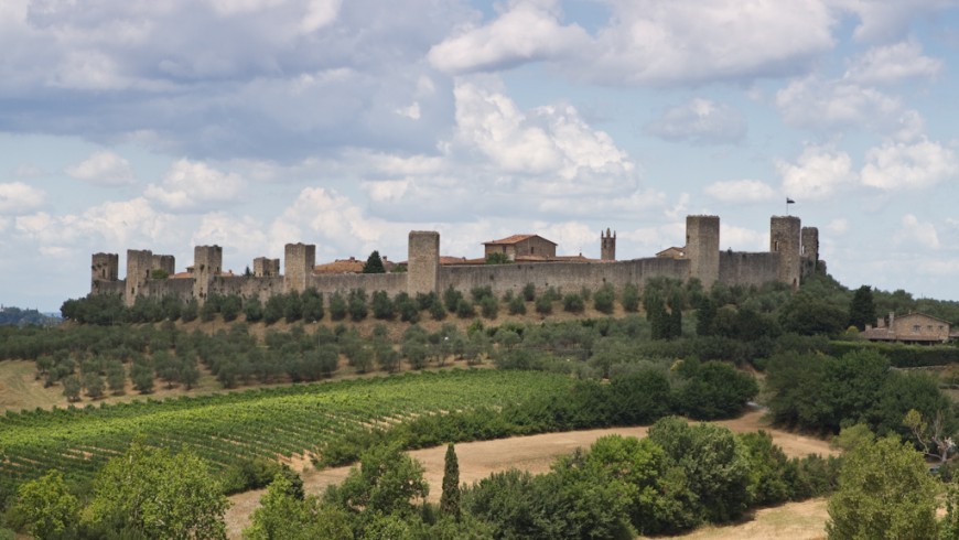 Monteriggioni, the fortified city among Sienese hills