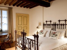 B&B Al Battistero d'Oro, for a weekend in an historic house in Parma