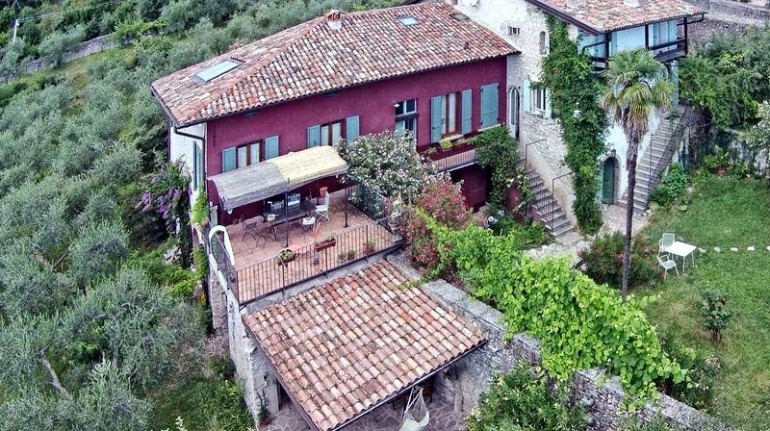 Among the olive trees: 10 B&B for a weekend of autumn in Italy